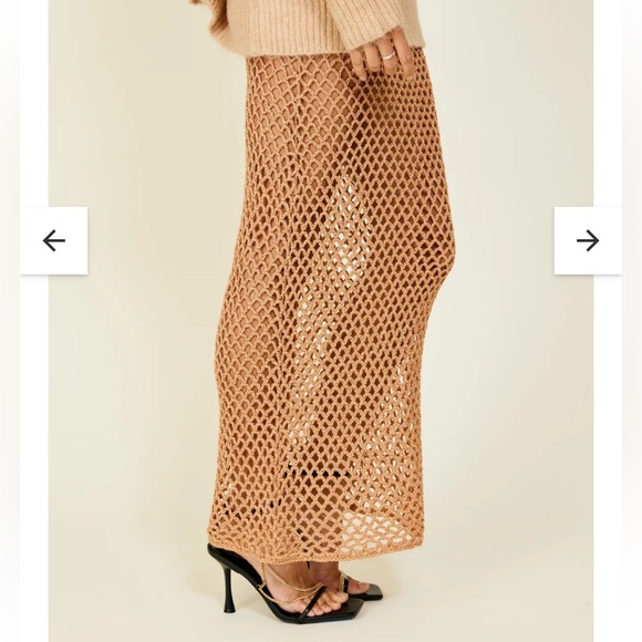 Line and Dot Glimmer Skirt NWT - Picture 5 of 14